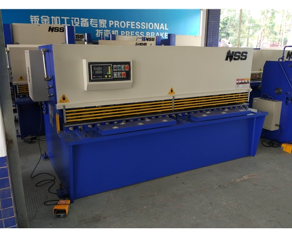 數控液壓剪板機8x2500